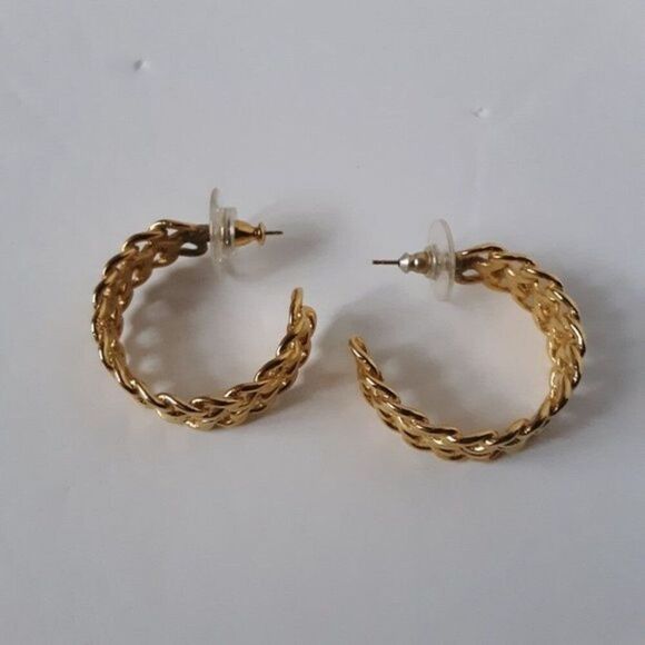 Vintage Unbranded Gold Tone Large Loop Earrings - Picture 10 of 10